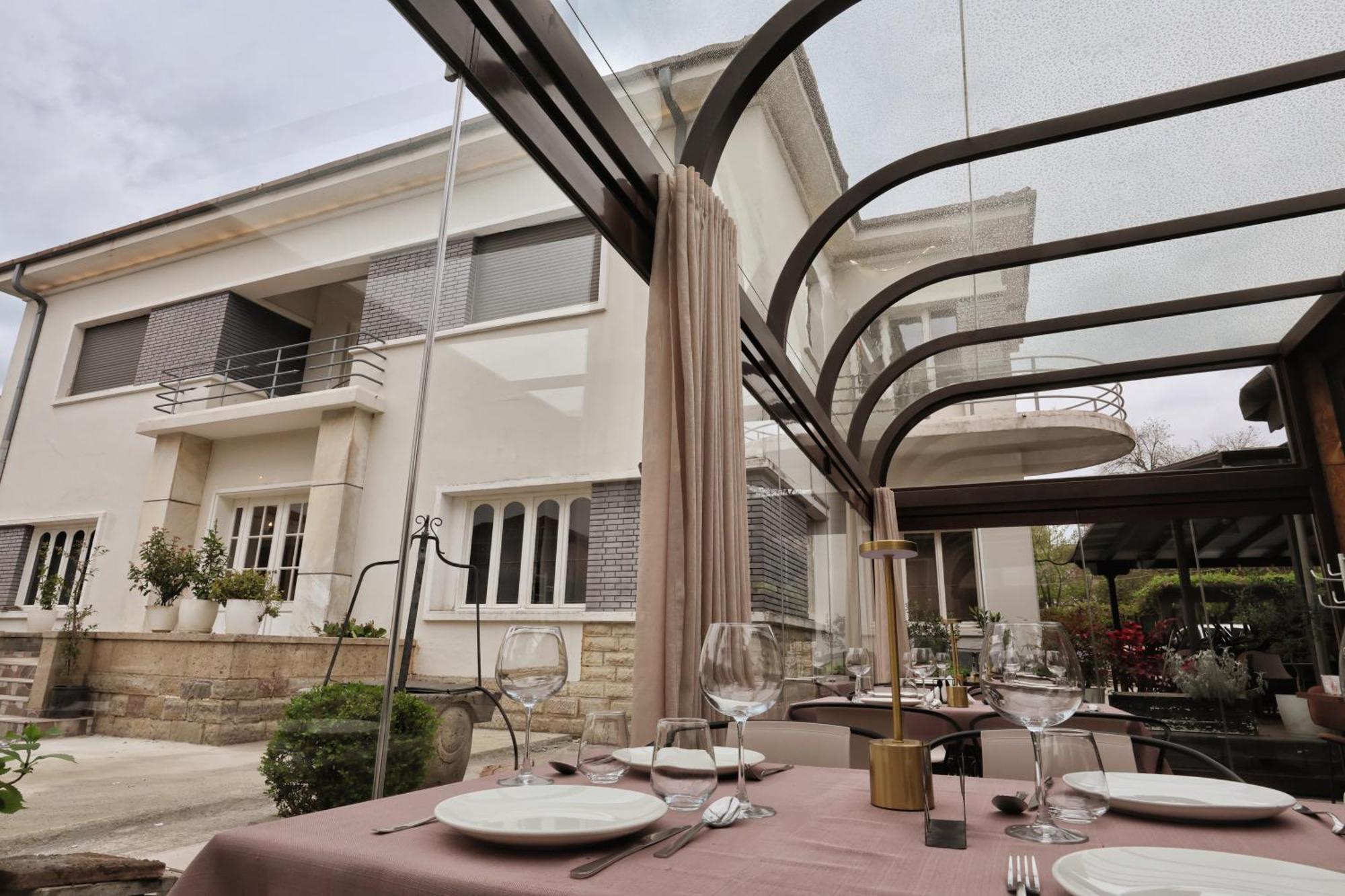 Vila Casablanca - Boutique Hotel & Restaurant Shkodër Exteriör bild
