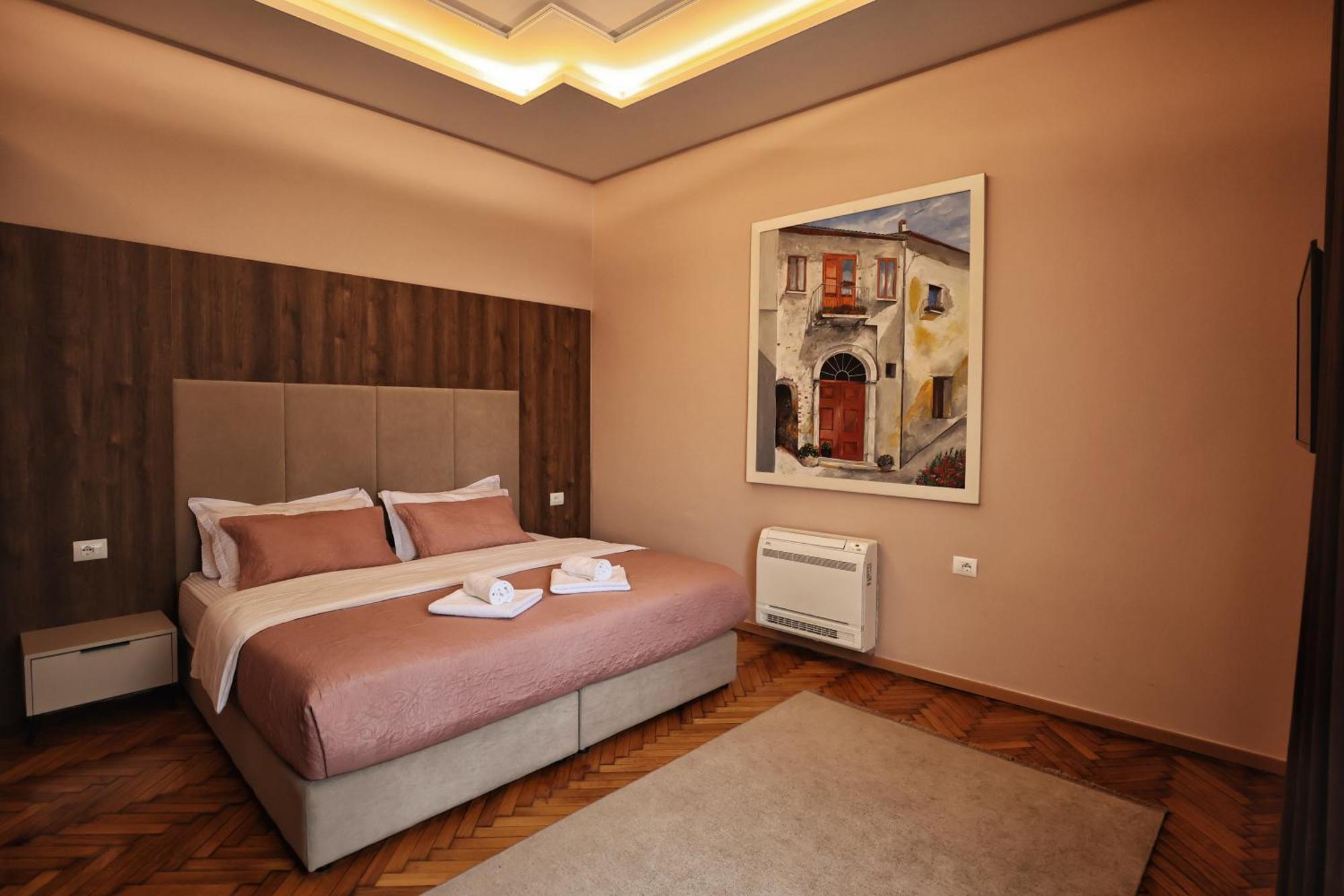 Vila Casablanca - Boutique Hotel & Restaurant Shkodër Exteriör bild