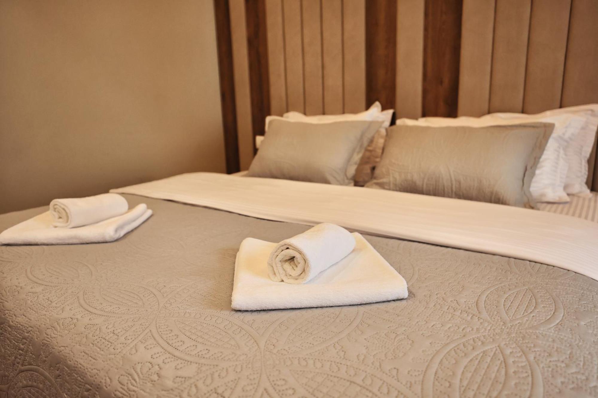 Vila Casablanca - Boutique Hotel & Restaurant Shkodër Exteriör bild