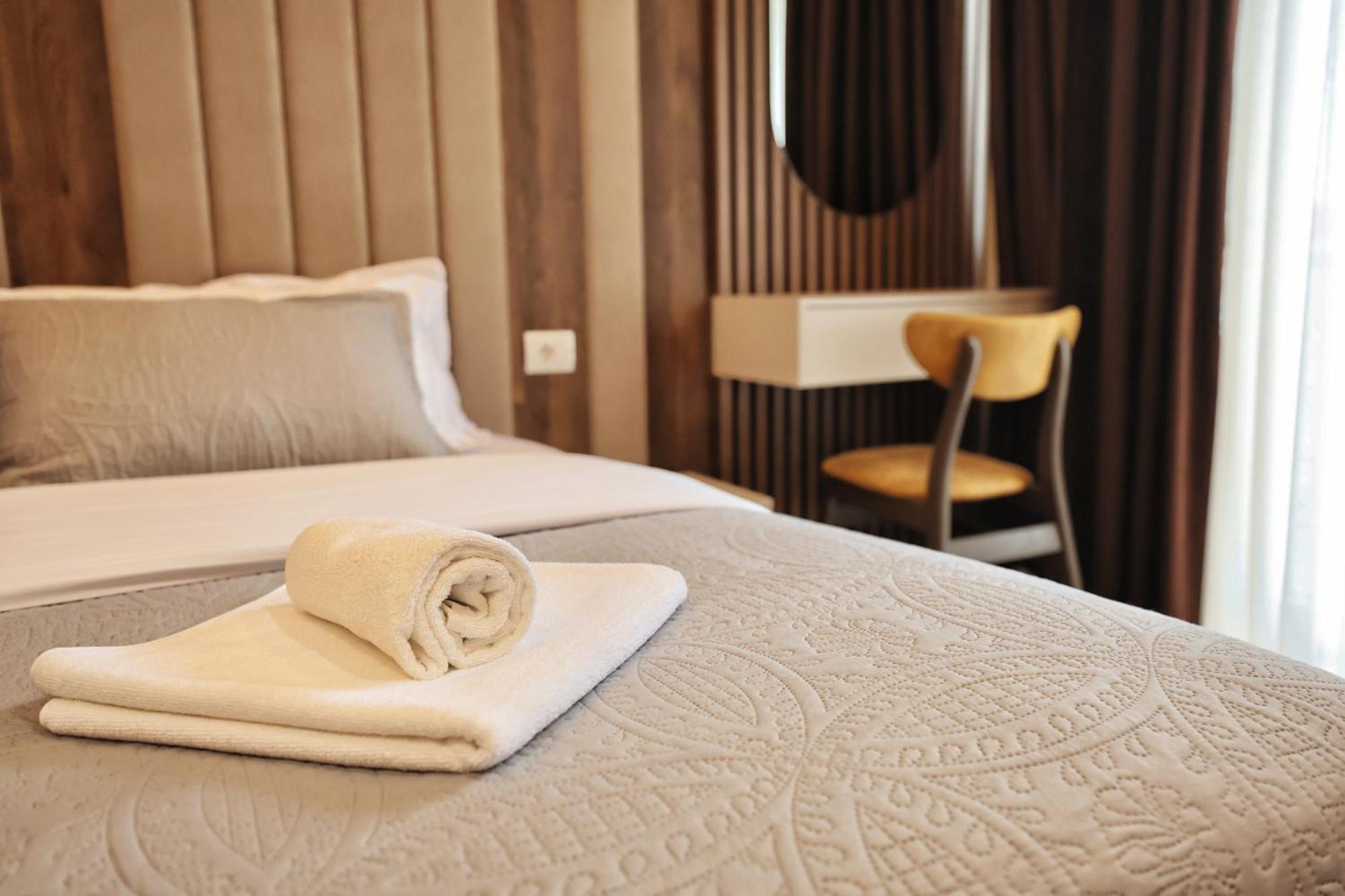 Vila Casablanca - Boutique Hotel & Restaurant Shkodër Exteriör bild