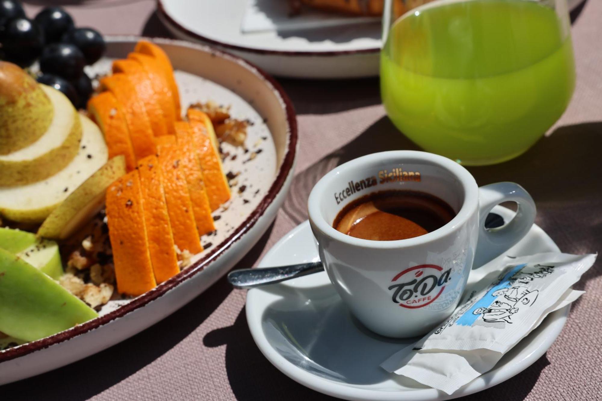 Vila Casablanca - Boutique Hotel & Restaurant Shkodër Exteriör bild